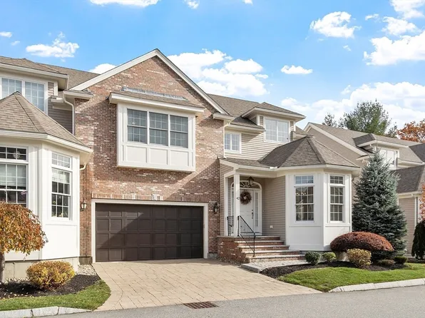 527 Salem St Unit 42, Lynnfield, MA 01940