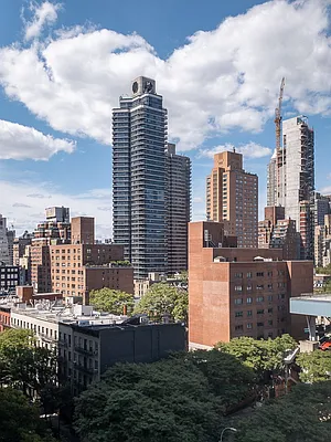 Sold by Minimal City | media 30