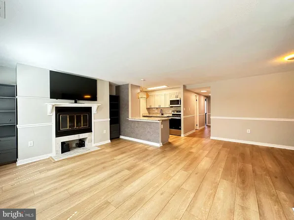 138 W Barre St #R31, Baltimore, MD 21201
