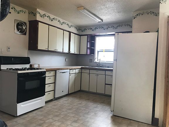 5th image of 803 John St
