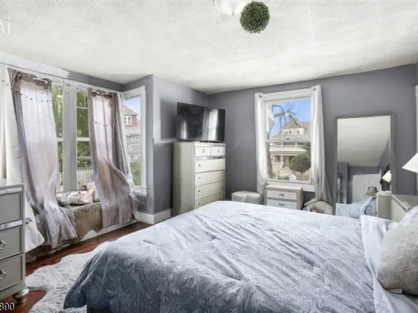 129 Greenwood Ave, East Orange City, NJ 07017