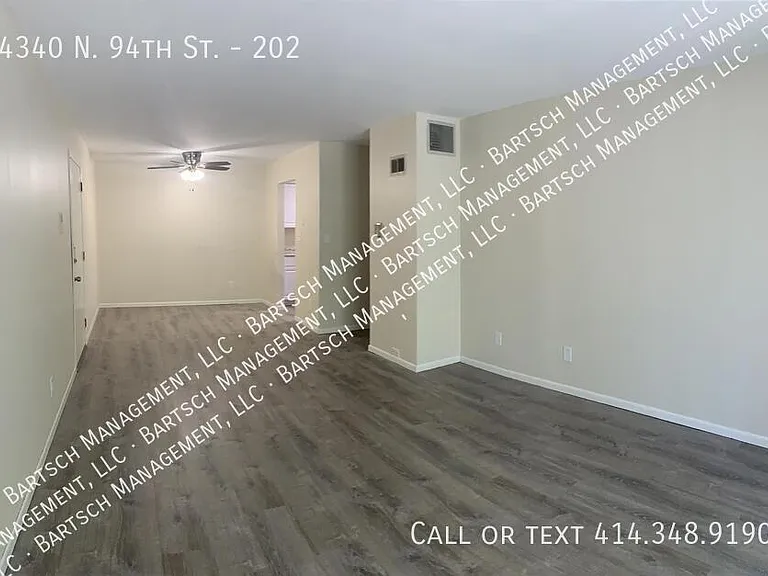4340 N 94th St #202 — Photo 3