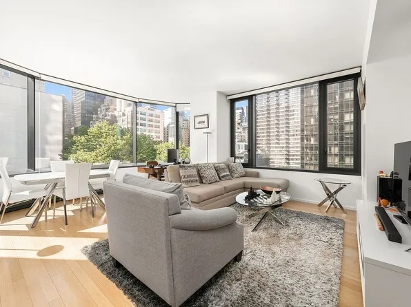 50 United Nations Plz APT 6C, New York, NY 10017
