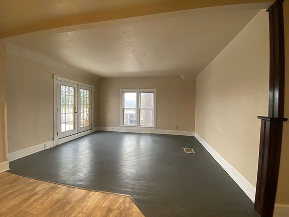 3rd image of 2217 W 5th Ave #3
