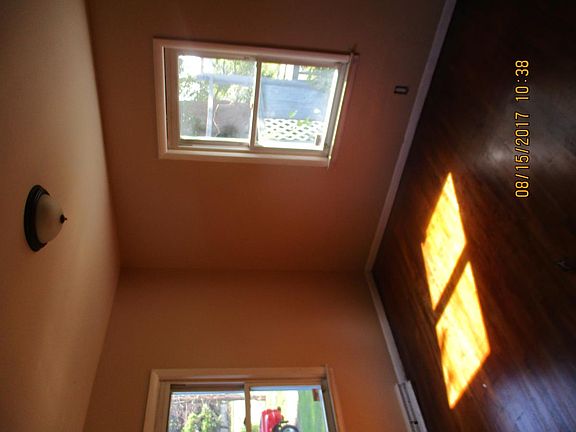 4th image of 4007 Coggins Ave