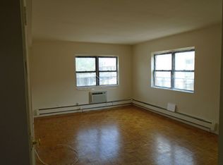 11215 76th Rd APT 3, Forest Hills, NY 11375