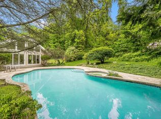 20 Byram Lake Rd, Armonk, NY 10504