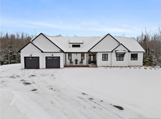 8 Chanterelle St, Moncton, NB E1H 0L4