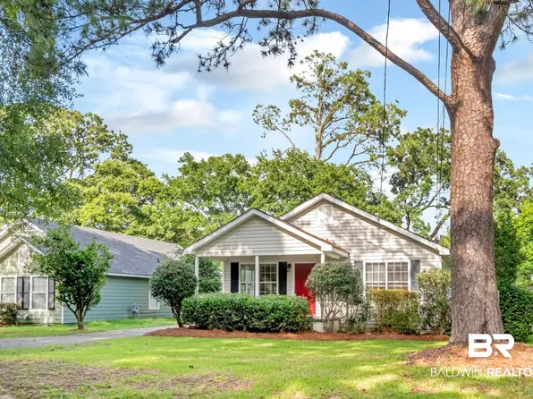 55 Bishop Ln S, Mobile, AL 36608
