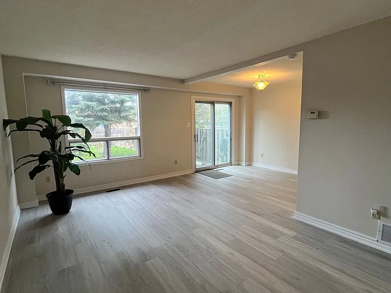 120 Neddie Dr — Photo 3
