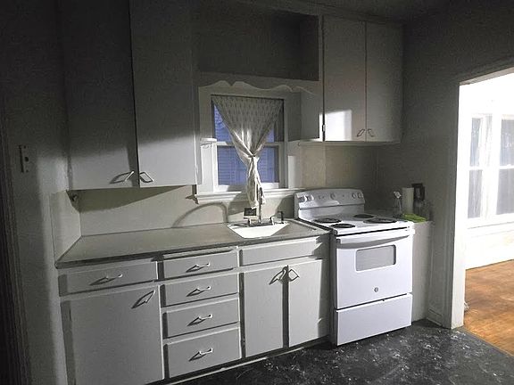 4th image of 1221 S Johnstone Ave