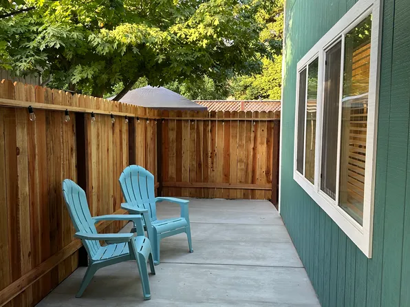 415 E 1st St Unit A, Cloverdale, CA 95425