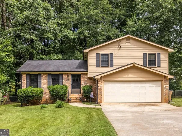 230 Carriage Cir, Stockbridge, GA 30281