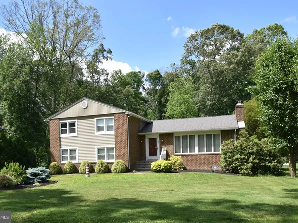 194 Irene Ave, Pasadena, MD 21122