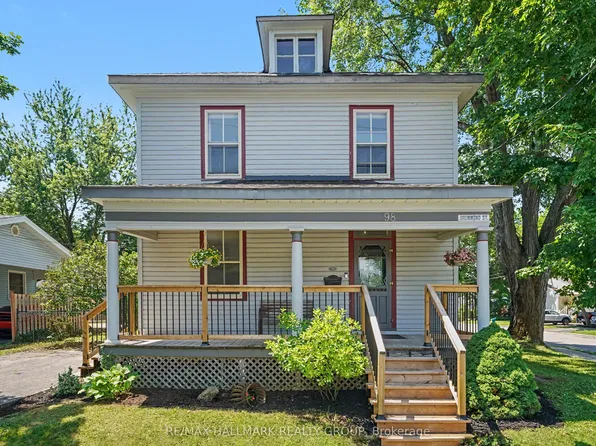 98 Drummond St E, Perth, ON K7H 1H1