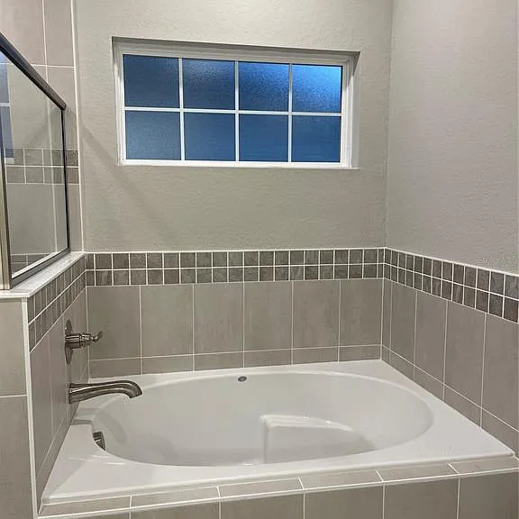 6783 Treymont Dr — Photo 32