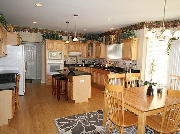 5th image of 14140 W Anne K Dr