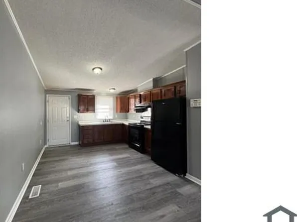 150 Oak St, Fayetteville, NC 28306