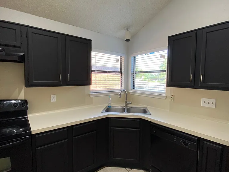 436 Antietam Way — Photo 9