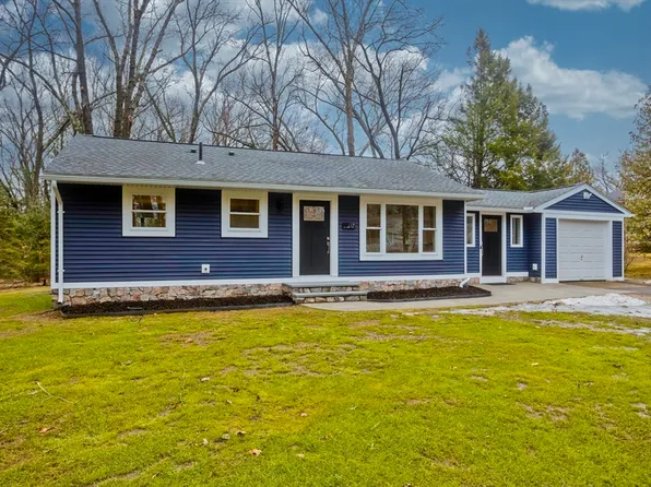 137 Sheffield Ave, Longmeadow, MA 01106