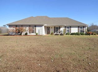 3118 Christmasville Rd, Jackson, TN 38305