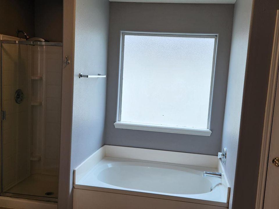 Bathroom of Master bedroom Upstairs