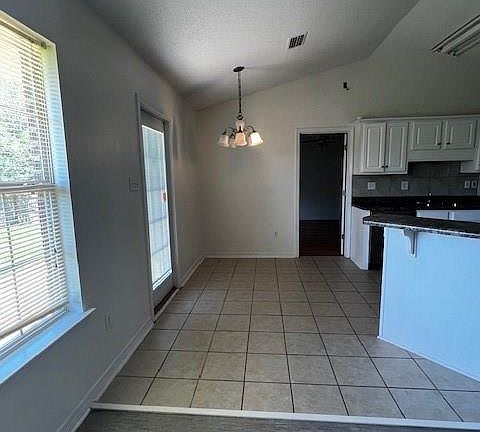 3rd image of 3000 Jersey Drive W