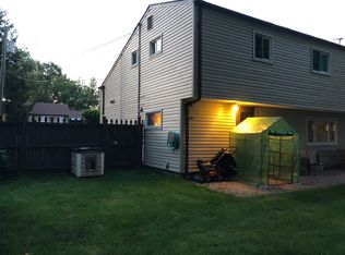 19 Nancy Cir, Edison, NJ 08817