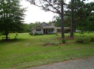 28 Charlie Kellar Rd, Picayune, MS 39466