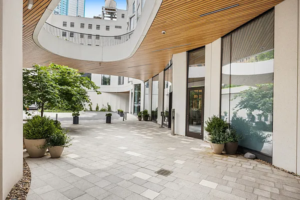 Rented by Corcoran | media 25