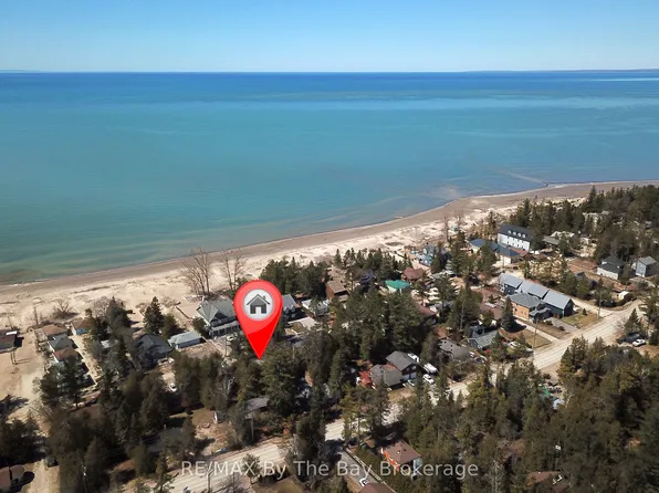 465 Bluewater Ln, Wasaga Beach, ON L9Z 2P5