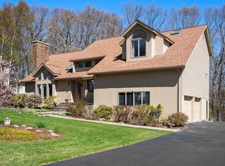 26 Whisper Dr, Worcester, MA 01609