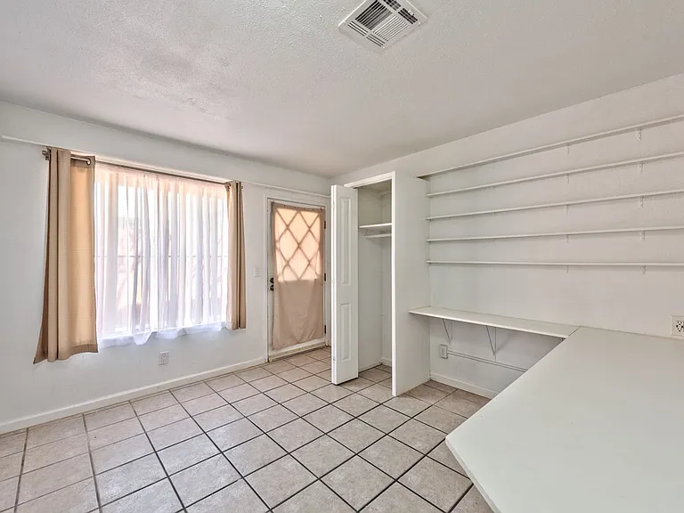 3912 Torsby Pl — Photo 7