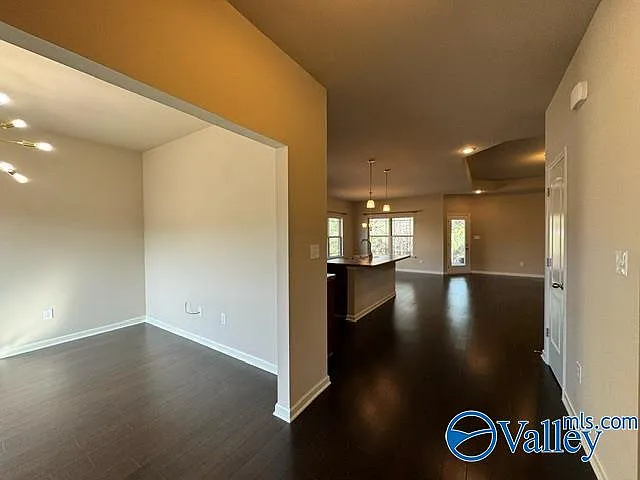 140 Clydesdale Ln — Photo 7