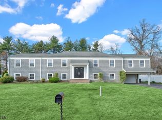 9 Marion Ct, Fairfield, NJ 07004