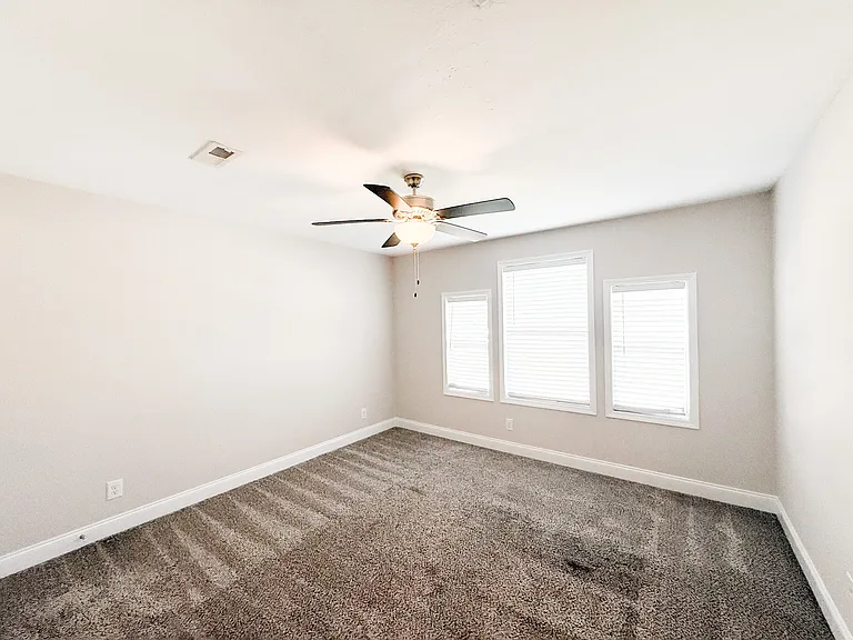 1142 Eagles View Dr — Photo 17