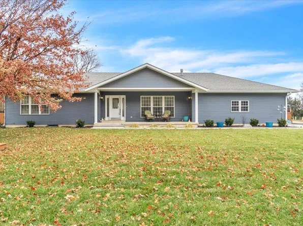 751 155th St, Dakota City, NE 68731