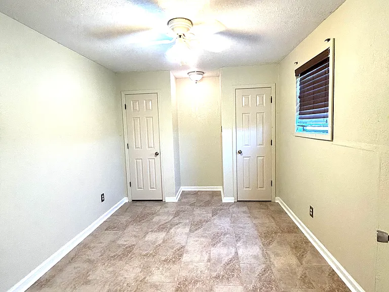 1358 Piper Way — Photo 9