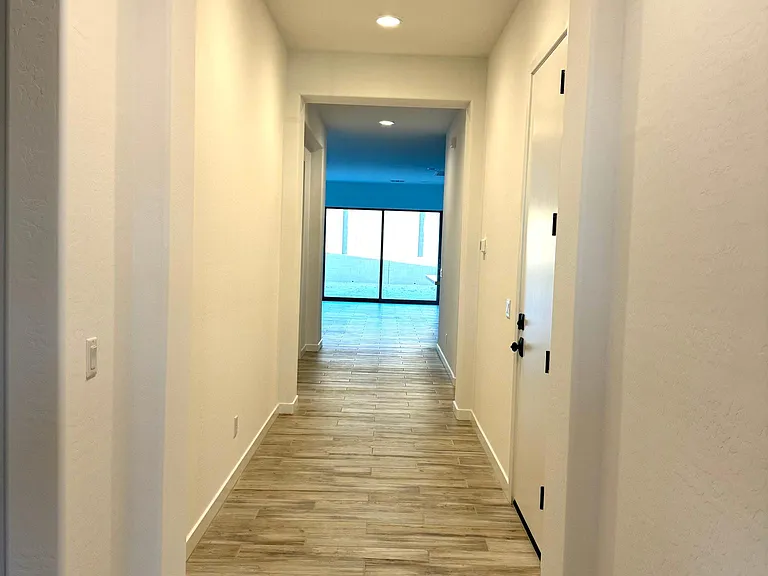 8040 E Jasmine St — Photo 6