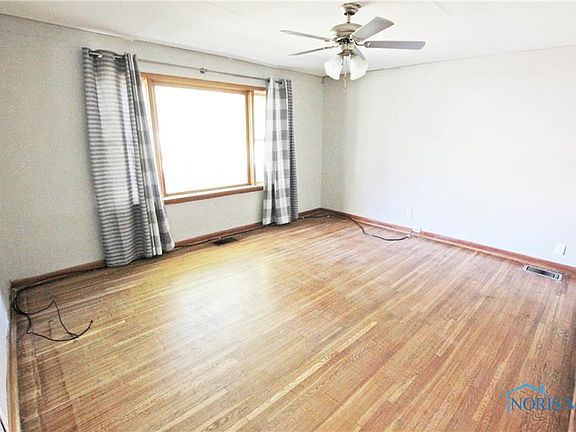 3rd image of 203 Bricker St