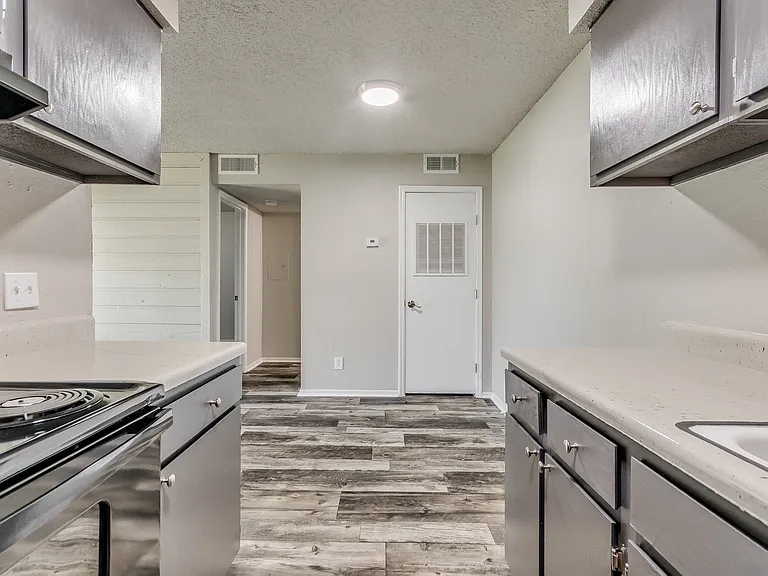 Riverpark - Kitchen