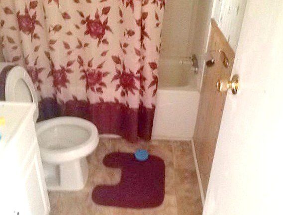 Daniel Sharpe Bathroom 2