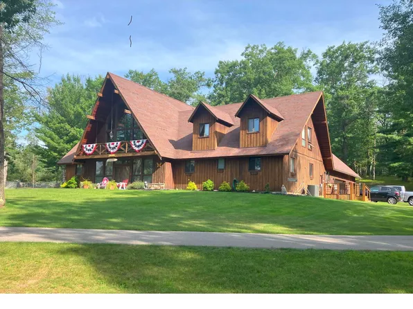 2061 N Ogemaw Trl, West Branch, MI 48661