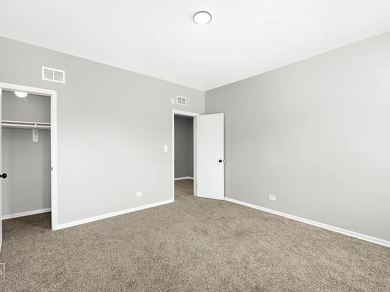 5047 S St Lawrence — Photo 32