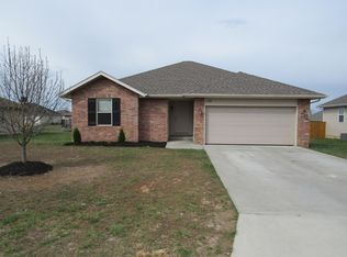 133 Walnut Ave, Rogersville, MO 65742