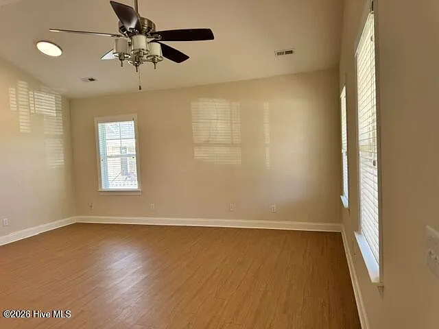4975 N Hampton Dr SE — Photo 7
