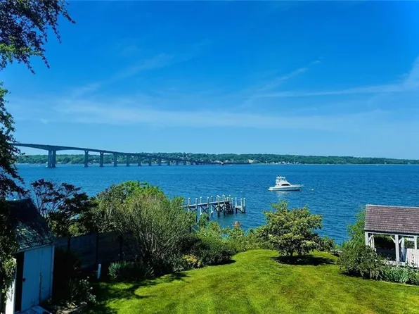 213 Seaside Dr, Jamestown, RI 02835