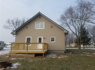 406 4th St, Perry, IA 50220