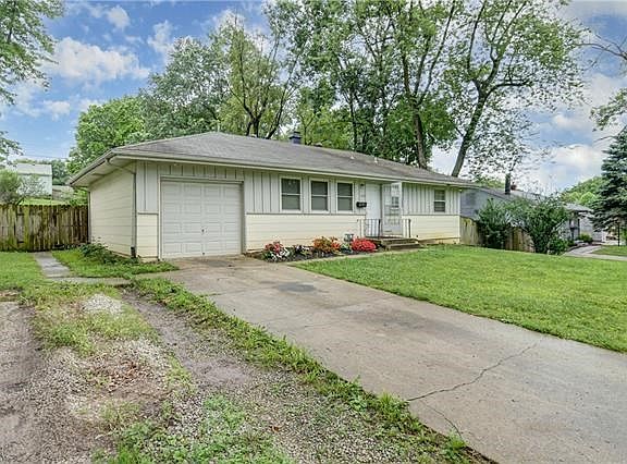 3rd image of 12705 E McCoy St
