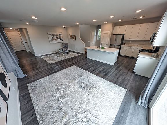 3rd image of 10795 Gentle Crest Ave